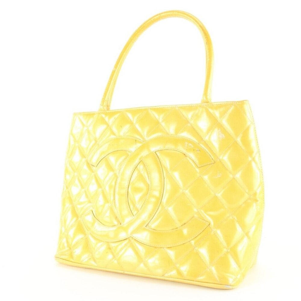 Chanel Yellow Quilted Patent Zip Tote Bag 1CK1108